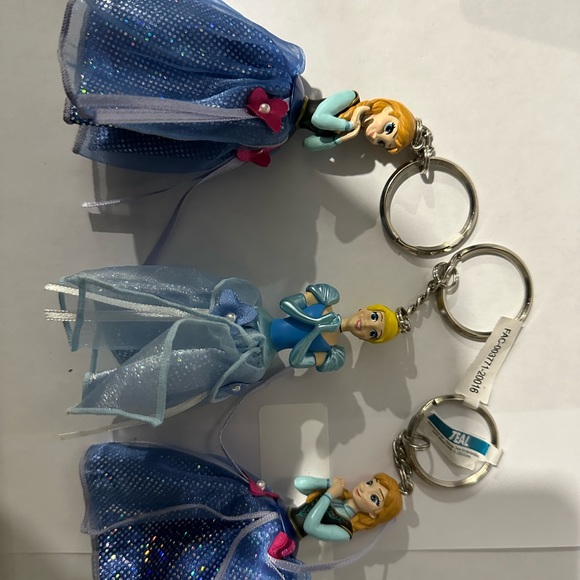 Disney Princesses Keychains original/new (price for one) - Picture 11 of 14
